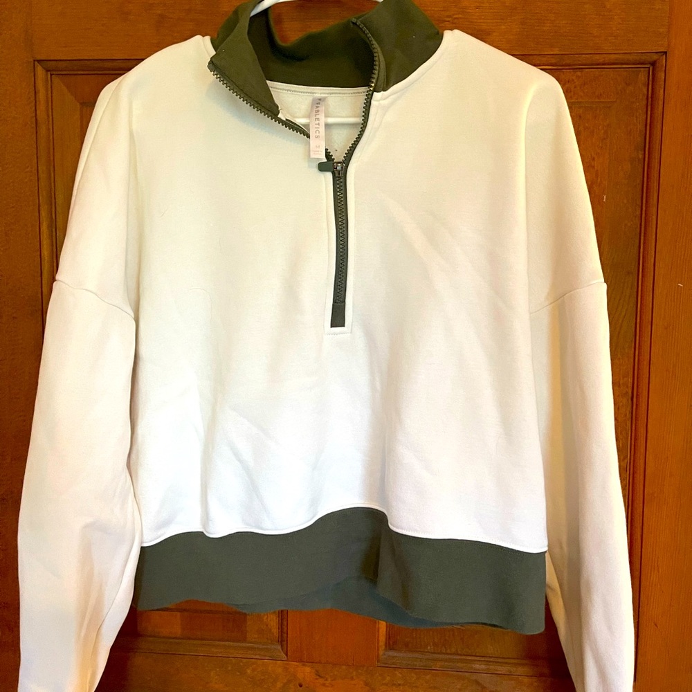 Fabletic’s Sweater